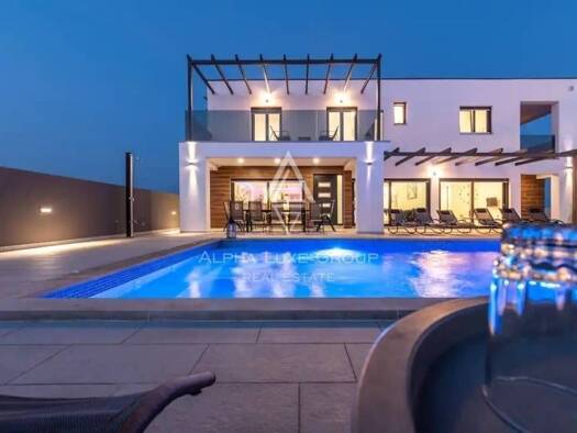 Haus zum Kauf 805.000 € 7 Zimmer 280 m² Pula Pula