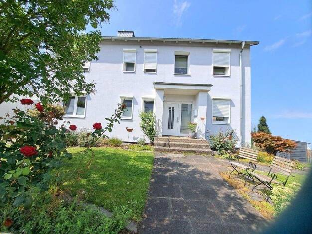 Mehrfamilienhaus zum Kauf 469.000 € 8 Zimmer 172 m² 930 m² Grundstück Nörten-Hardenberg 37176