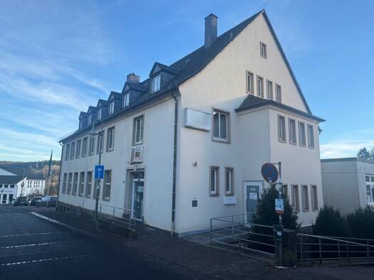 Bürofläche zur Miete provisionsfrei 2.000 € 8 Zimmer 200 m² Bürofläche Daun 54550