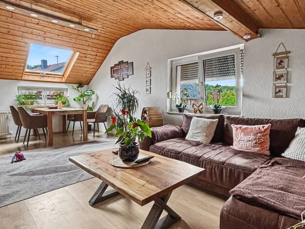 Mehrfamilienhaus zum Kauf 318.000 € 12 Zimmer 276 m² 1.472 m² Grundstück Höckersdorf Mücke 35325