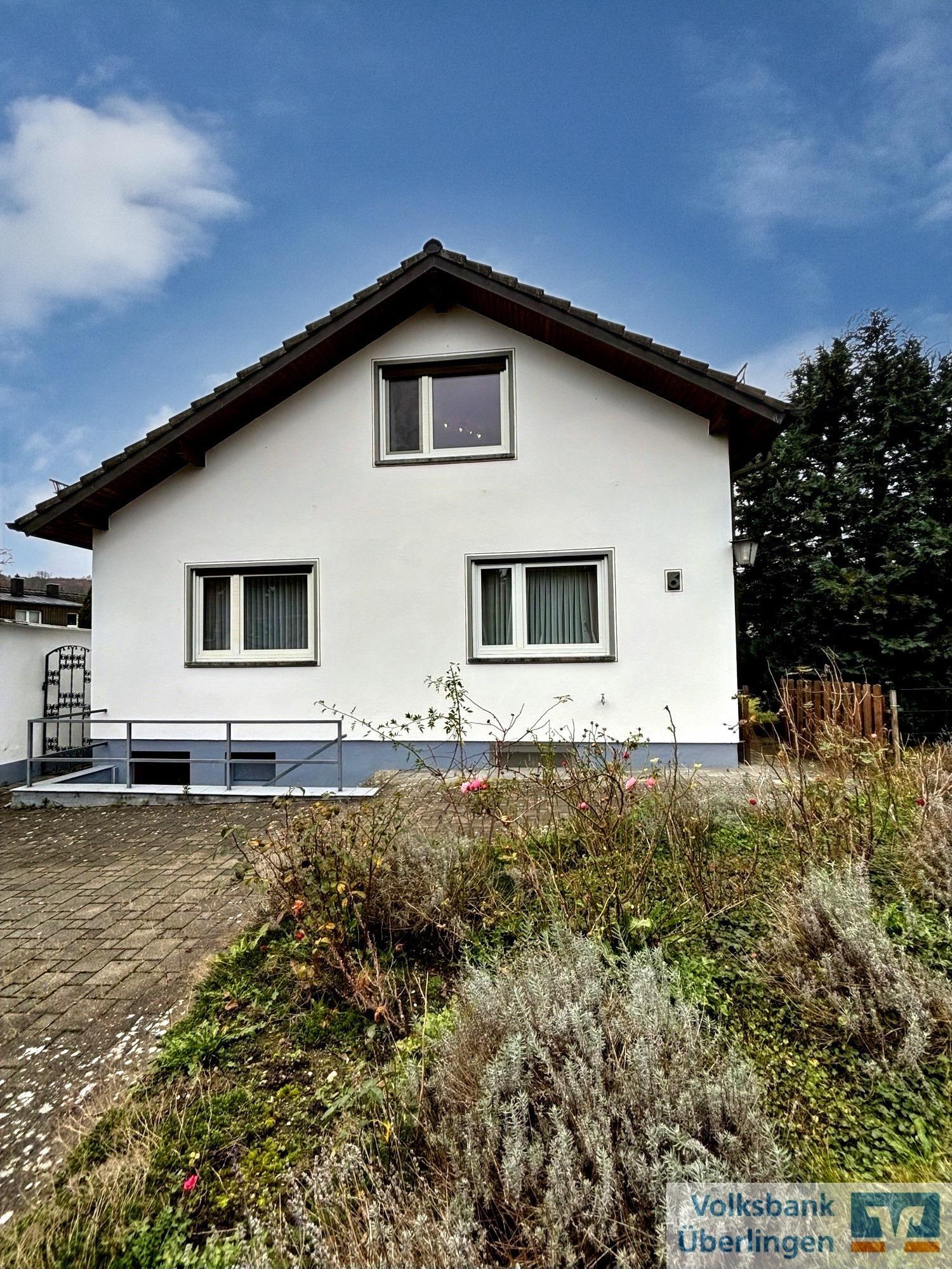 Einfamilienhaus zum Kauf 400.000 € 8 Zimmer 190 m²<br/>Wohnfläche 1.060 m²<br/>Grundstück Seelfingen Stockach 78333