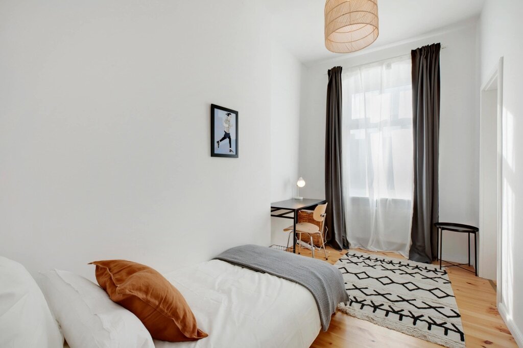 Wohnung zur Miete Wohnen auf Zeit 800 € 4 Zimmer 11,5 m²<br/>Wohnfläche 04.11.2024<br/>Verfügbarkeit Malplaquetstr. 38 Wedding Berlin 13347