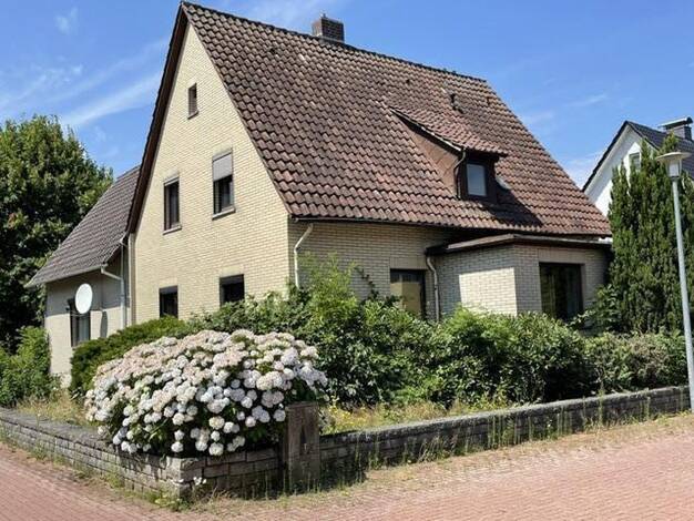 Mehrfamilienhaus zum Kauf provisionsfrei 325.000 € 9 Zimmer 180 m² 1.200 m² Grundstück Stadthagen Stadthagen 31655