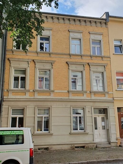 Wohnung zur Miete 340 € 2 Zimmer 60 m²<br/>Wohnfläche 2.<br/>Geschoss 01.04.2025<br/>Verfügbarkeit Steinstraße 4a Bernburg Bernburg 06406