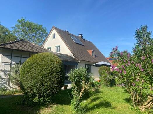 Haus zum Kauf 1.650.000 € 9 Zimmer 173 m² 1.094 m² Grundstück Am Eichet Schondorf am Ammersee 86938