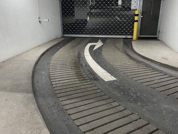 Außenstellplatz zur Miete provisionsfrei 89 € Rosenstein Straße 27-31 Nord Stuttgart Nord 70191