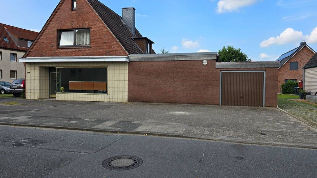 Einfamilienhaus zum Kauf 238.000 € 5 Zimmer 206 m² 1.015 m² Grundstück frei ab sofort Nortorf 24589