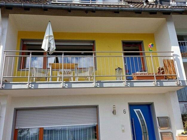 Reihenmittelhaus zum Kauf provisionsfrei 579.000 € 4 Zimmer 135 m² 320 m² Grundstück frei ab 01.06.2027 Zell am Main 97299