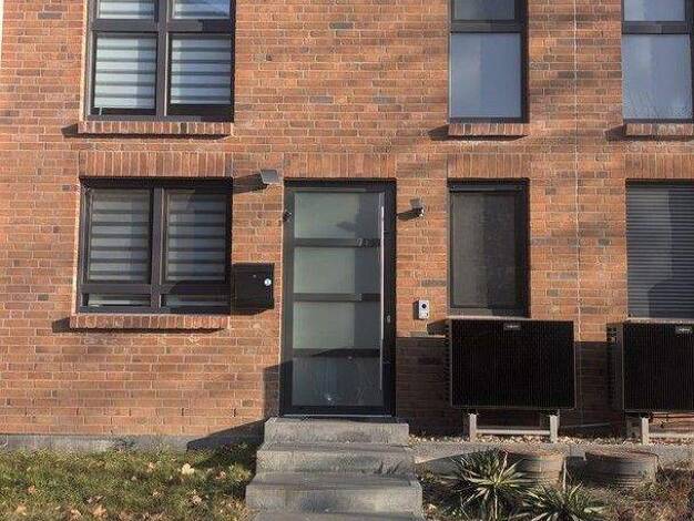 Reihenmittelhaus zur Miete 1.480 € 6 Zimmer 165 m² 300 m² Grundstück Burgstemmen Nordstemmen 31171