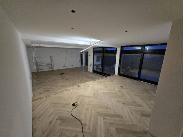 Villa zur Miete 10.200 € 7 Zimmer 397 m² 2.500 m² Grundstück frei ab 01.02.2026 Steinbachtal Würzburg 97082