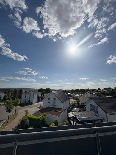 Wohnung zur Miete 1.110 € 3 Zimmer 110,1 m² Dachgeschoss, 2. Geschoss frei ab sofort Öhringen Öhringen 74613