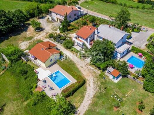 Haus zum Kauf 1.300.000 € 13 Zimmer 630 m² Zminj Žminj