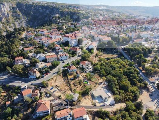 Haus zum Kauf 8 Zimmer 378 m² Imotski