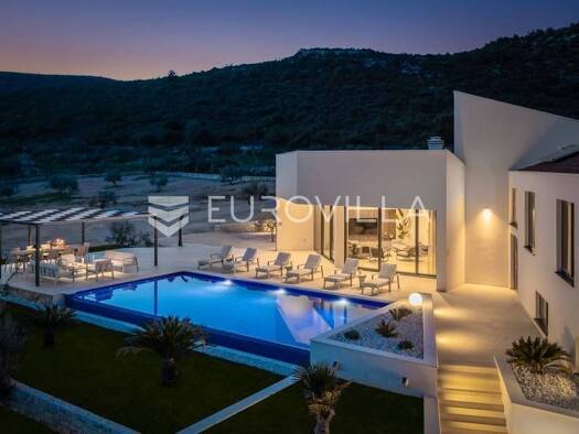 Haus zum Kauf 1.800.000 € 5 Zimmer 419 m² Marina Marina