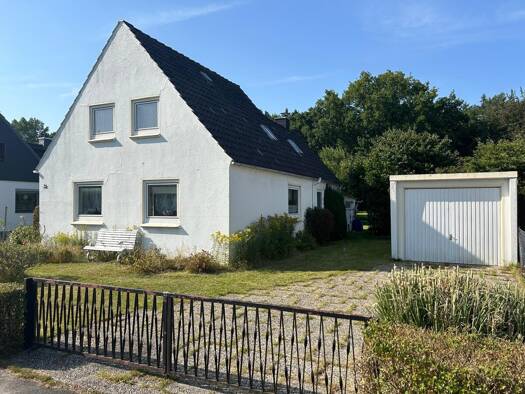 Einfamilienhaus zum Kauf 159.000 € 4 Zimmer 89 m² 1.012 m² Grundstück Wulsdorf Bremerhaven / Wulsdorf 27572