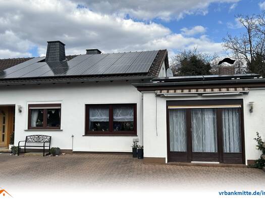 Doppelhaushälfte zum Kauf 225.000 € 6 Zimmer 128 m² 547,5 m² Grundstück Fürstenhagen Hessisch Lichtenau 37235