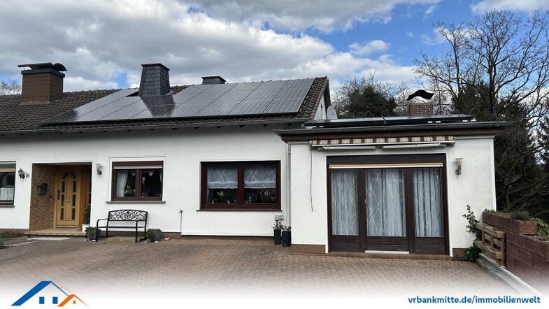 Doppelhaushälfte zum Kauf 250.000 € 6 Zimmer 128 m² 547,5 m² Grundstück Fürstenhagen Hessisch Lichtenau 37235