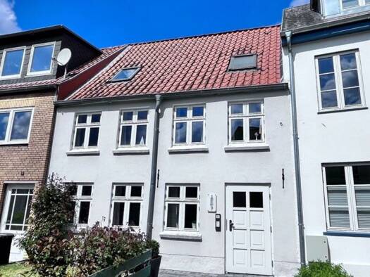 Reihenmittelhaus zur Miete 1.200 € 4 Zimmer 85 m² frei ab sofort Adelbyer Straße Sandberg Flensburg 24943