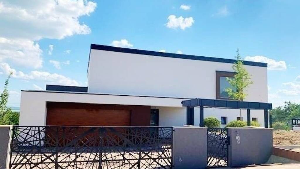 Einfamilienhaus zum Kauf provisionsfrei 1.140.000 € 5 Zimmer 340 m² 1.655 m² Grundstück frei ab sofort Cserszegtomaj 8372