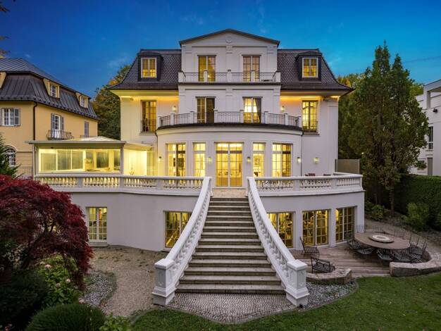 Villa zum Kauf 13.900.000 € 9 Zimmer 725 m² 1.028 m² Grundstück Bogenhausen München 81679