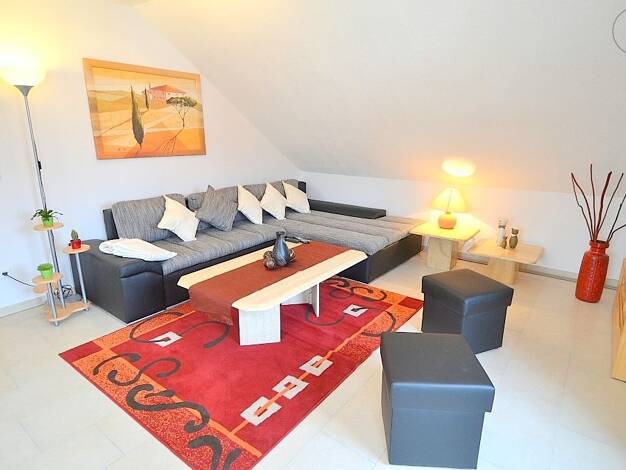 Wohnung zur Miete auf Zeit 1.295 € 3 Zimmer 80 m² frei ab 01.11.2026 Vach Fürth 90768