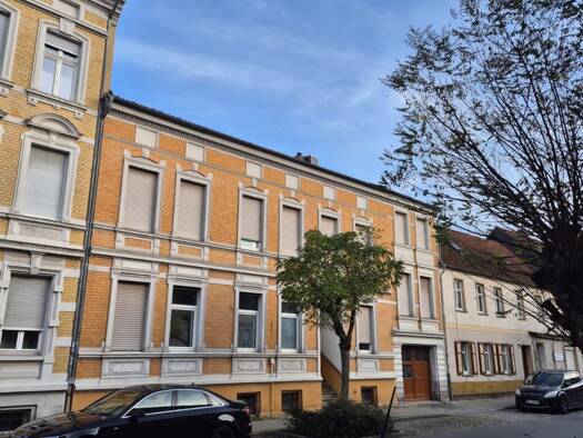 Mehrfamilienhaus zum Kauf als Kapitalanlage geeignet 395.000 € 323 m² 617 m² Grundstück Stendal Stendal 39576