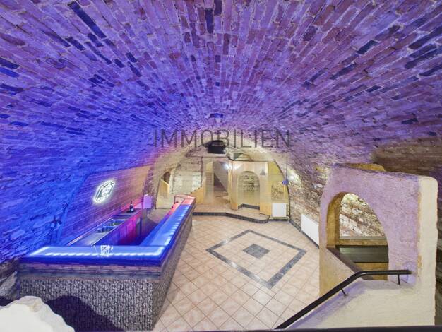 Haus zum Kauf 145.000 € 4,5 Zimmer 127 m² 285 m² Grundstück Schierling Schierling 84069