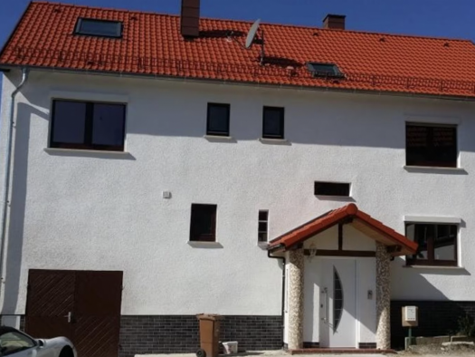 Mehrfamilienhaus zum Kauf 460.000 € 9,5 Zimmer 213 m² 306 m² Grundstück Erkenbrechtsweiler 73268