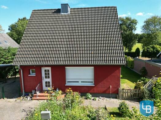 Einfamilienhaus zum Kauf 249.000 € 5 Zimmer 118 m² 680 m² Grundstück Kossau Lebrade / Kossau 24306