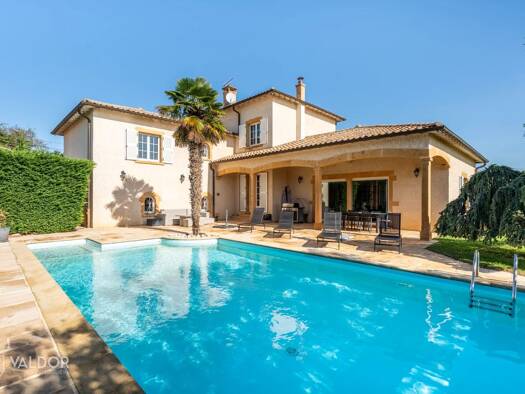 Einfamilienhaus zum Kauf 849.000 € 6 Zimmer 227 m² 2.000 m² Grundstück Cogny 18130