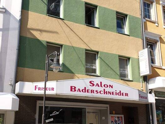 Mehrfamilienhaus zum Kauf 259.000 € 10 Zimmer 272 m² 190 m² Grundstück frei ab 01.01.2026 Lorenzstraße 20 Innenstadt Hof 95028