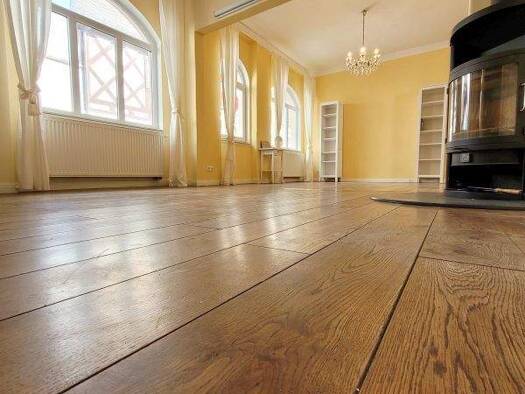 Villa zur Miete 3.300 € 8 Zimmer 265 m² 600 m² Grundstück frei ab 15.02.2026 Eltville Eltville am Rhein 65343