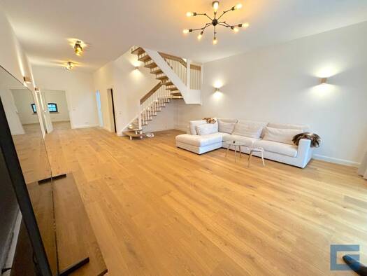Maisonette zur Miete 2.329 € 5 Zimmer 200 m² EG Neuheikendorf Heikendorf 24226