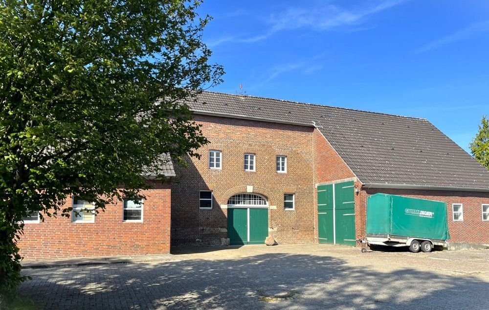 Bauernhaus zum Kauf 379.000 € 7 Zimmer 226 m²<br/>Wohnfläche 1.921 m²<br/>Grundstück Bornhorst Oldenburg 26125