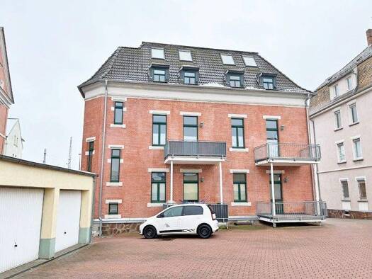 Wohnung zur Miete 220 € 2 Zimmer 44 m² 2. Geschoss Bahnhofstraße 39 Döbeln 04720