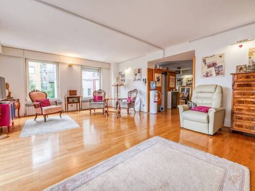 Haus zum Kauf 1.600.000 € 10 Zimmer 500 m² Zagreb