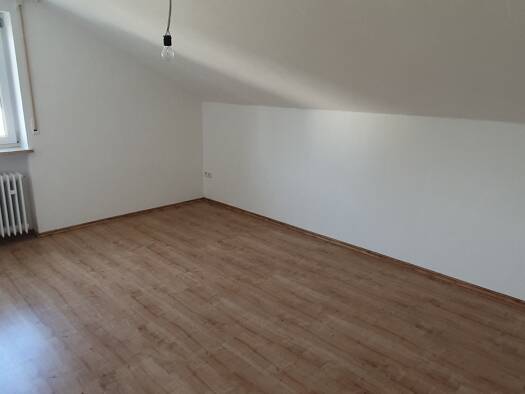Wohnung zur Miete 550 € 2 Zimmer 67 m² Geschoss 2/3 frei ab 01.03.2026 Ihrlerstein 93346
