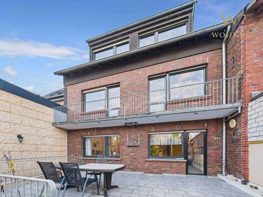 Reihenmittelhaus zum Kauf 349.000 € 7 Zimmer 206 m² 334 m² Grundstück Lipp Bedburg 50181