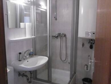 Studio zur Miete 410 € 1 Zimmer 22 m² Dachgeschoss, 3. Geschoss frei ab sofort Steinweg 13 Altstadt Passau 94032