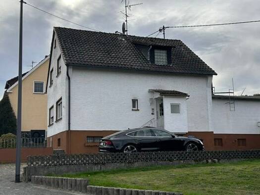 Einfamilienhaus zum Kauf 219.000 € 6 Zimmer 142 m² 1.105 m² Grundstück frei ab sofort Wilsenroth Dornburg 65599