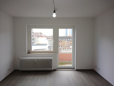 Wohnung zur Miete 295 € 2 Zimmer 36 m² 4. Geschoss frei ab sofort Pressburger Straße 4 Mitte Bremerhaven 27568