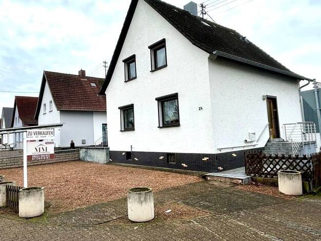 Einfamilienhaus zum Kauf 150.000 € 4 Zimmer 111 m² 262 m² Grundstück frei ab sofort Rehlingen Rehlingen-Siersburg 66780