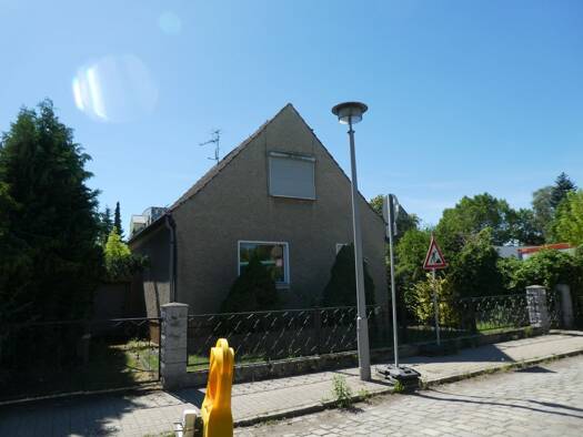 Einfamilienhaus zum Kauf 430.000 € 3 Zimmer 83 m² 649 m² Grundstück Niederschönhausen Berlin 13156