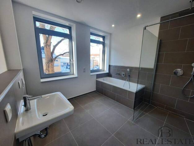 Wohnung zur Miete 757 € 3 Zimmer 75,7 m² 1. Geschoss frei ab 01.04.2026 Alt Salbke 67 Salbke Magdeburg 39122