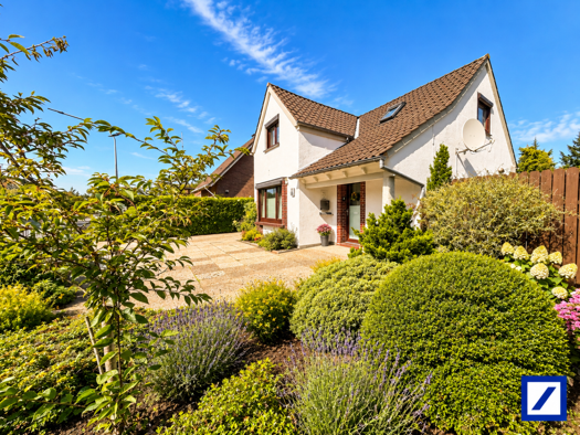 Einfamilienhaus zum Kauf 199.000 € 4 Zimmer 130 m² 1.074 m² Grundstück frei ab 30.09.2027 Schortens Schortens 26419