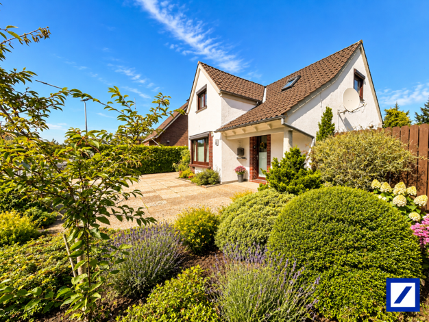 Einfamilienhaus zum Kauf 199.000 € 4 Zimmer 130 m² 1.074 m² Grundstück frei ab 30.09.2027 Schortens Schortens 26419