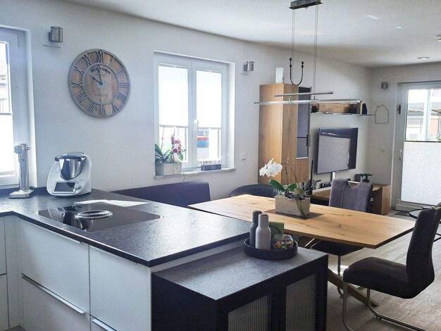 Terrassenwohnung zum Kauf provisionsfrei 499.000 € 4 Zimmer 102 m² EG frei ab 01.01.2027 Feucht 90537