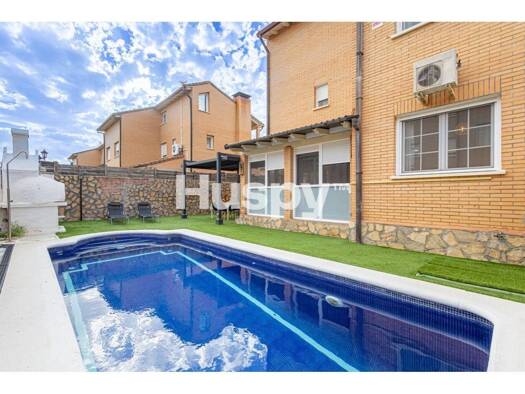 Doppelhaushälfte zum Kauf 469.900 € 5 Zimmer 237 m² 311 m² Grundstück >Calle Ramón M. del Valle Inclán > Alovera 19208