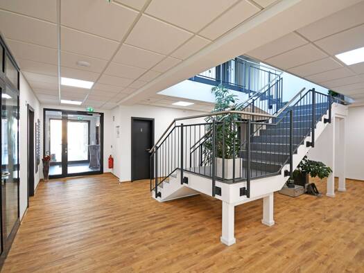 Büro zum Kauf provisionsfrei 2.500.000 € 20 Zimmer 959 m² Bürofläche Burbach West 66115