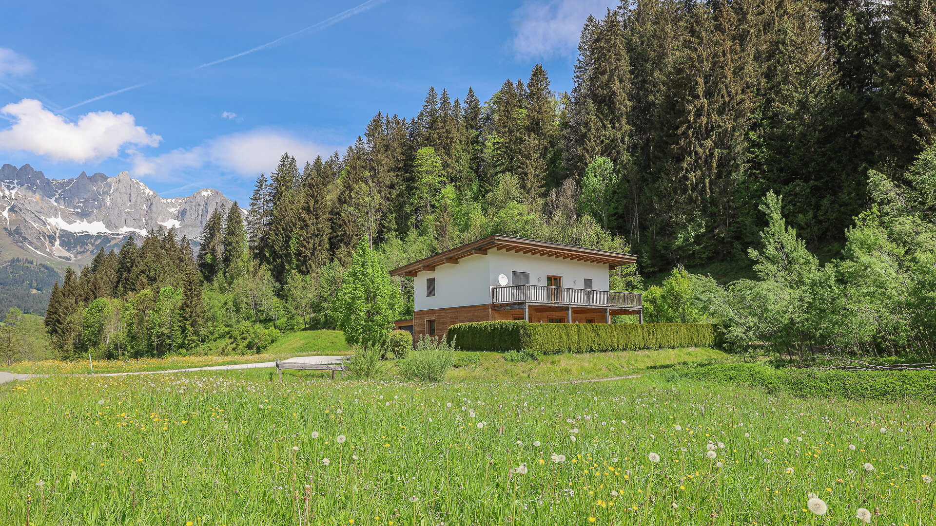 Mehrfamilienhaus zum Kauf 2.490.000 € 6 Zimmer 145 m²<br/>Wohnfläche 777 m²<br/>Grundstück Oberndorf in Tirol 6372